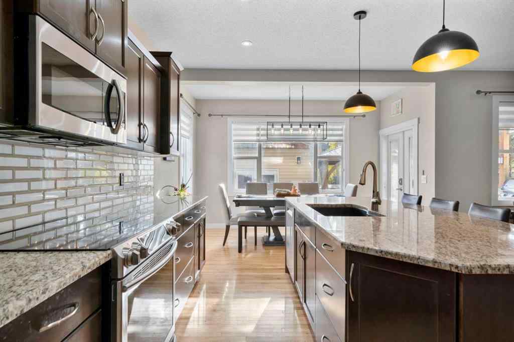 MLS® A2266136 - 2581 Coopers Circle SW in Coopers Crossing Airdrie, Residential