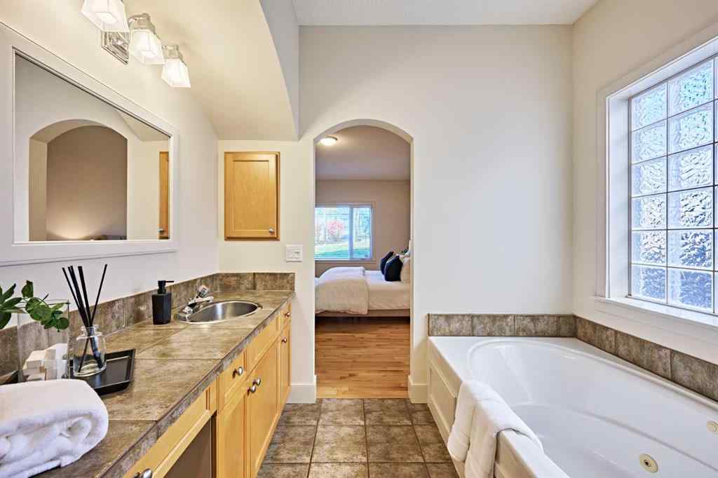 MLS® A2266137 - 250 Strathridge Place SW in Strathcona Park Calgary, Residential