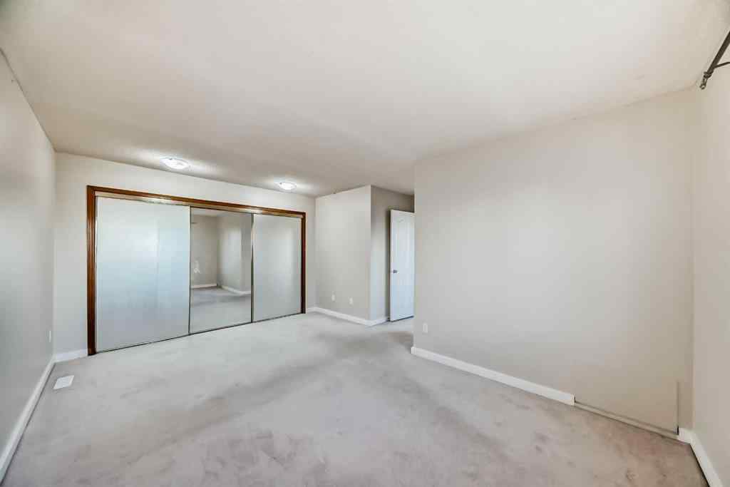 MLS® A2266141 - 2740 Signal Hill Drive SW in Signal Hill Calgary, Residential