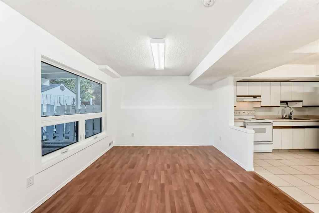 MLS® A2266141 - 2740 Signal Hill Drive SW in Signal Hill Calgary, Residential