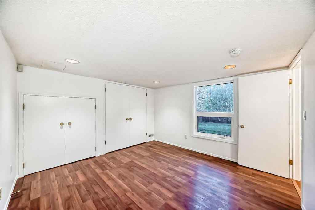 MLS® A2266141 - 2740 Signal Hill Drive SW in Signal Hill Calgary, Residential