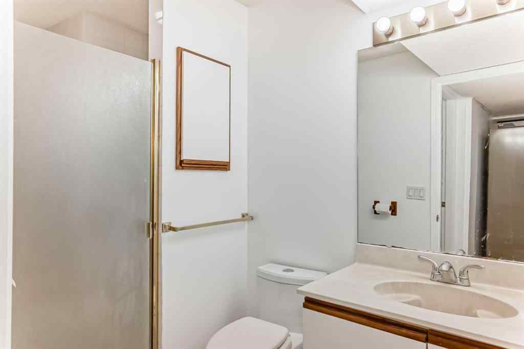 MLS® A2266141 - 2740 Signal Hill Drive SW in Signal Hill Calgary, Residential