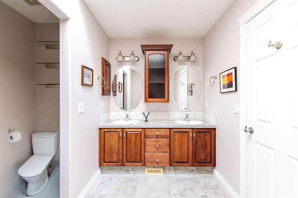 MLS® A2266142 - 1421 40 Street SW in Rosscarrock Calgary, Residential