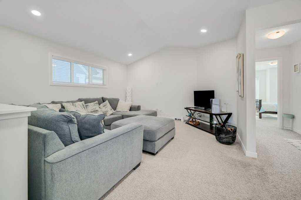 MLS® A2266145 - 240 Magnolia Heath SE in Mahogany Calgary, Residential