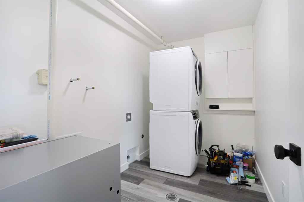 MLS&reg; # A2266150 - 323 20 Street E in Meadowbrook Brooks, Residential Open Houses