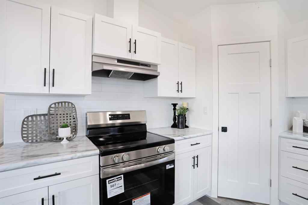 MLS&reg; # A2266150 - 323 20 Street E in Meadowbrook Brooks, Residential Open Houses