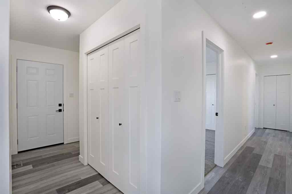 MLS&reg; # A2266150 - 323 20 Street E in Meadowbrook Brooks, Residential Open Houses