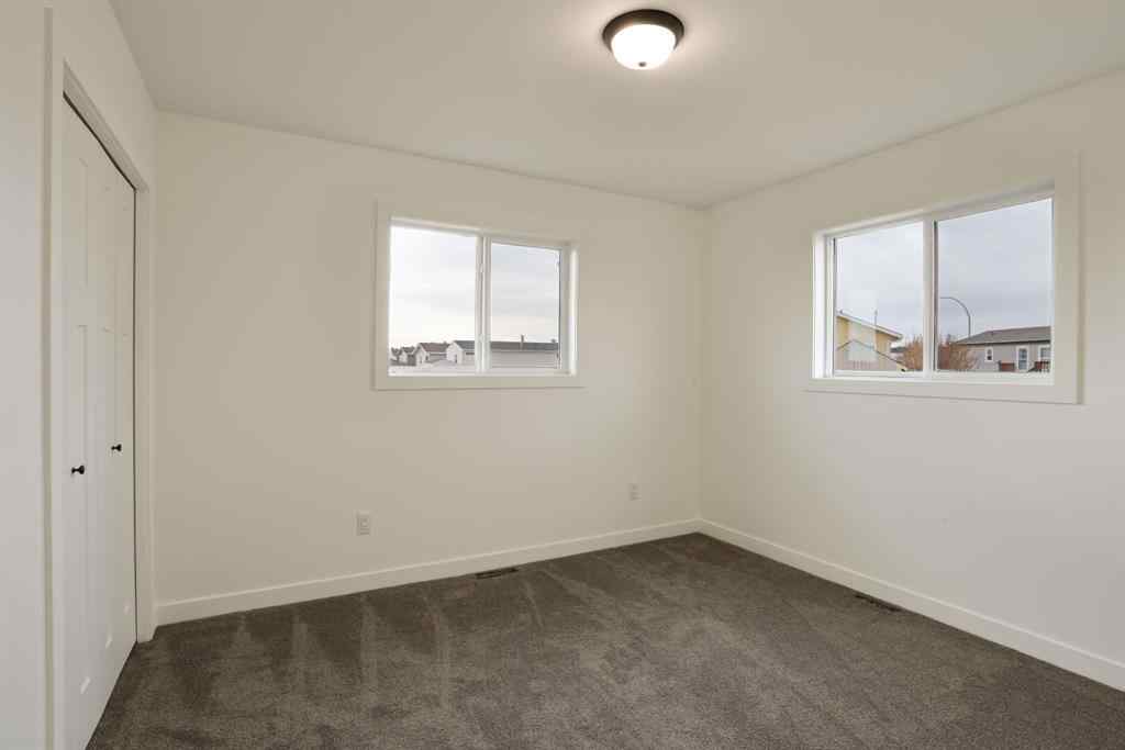 MLS&reg; # A2266150 - 323 20 Street E in Meadowbrook Brooks, Residential Open Houses