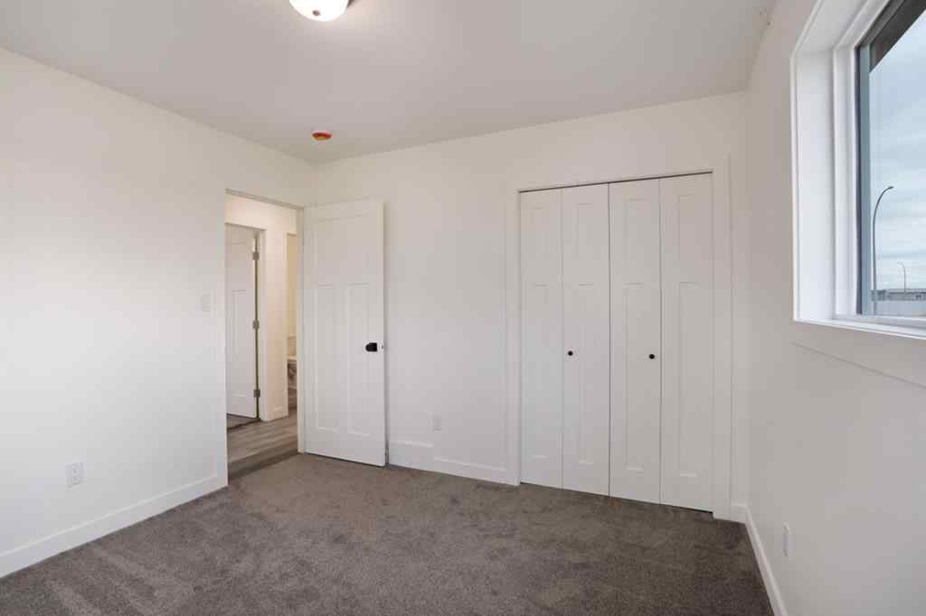 MLS&reg; # A2266150 - 323 20 Street E in Meadowbrook Brooks, Residential Open Houses