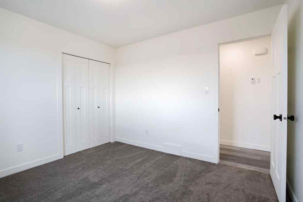 MLS&reg; # A2266150 - 323 20 Street E in Meadowbrook Brooks, Residential Open Houses