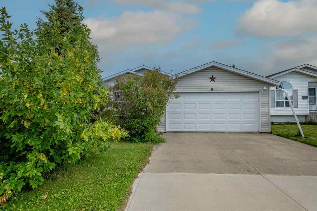MLS® A2266152 - 8825 104 Avenue  in Ivy Lake Estates Grande Prairie, Residential