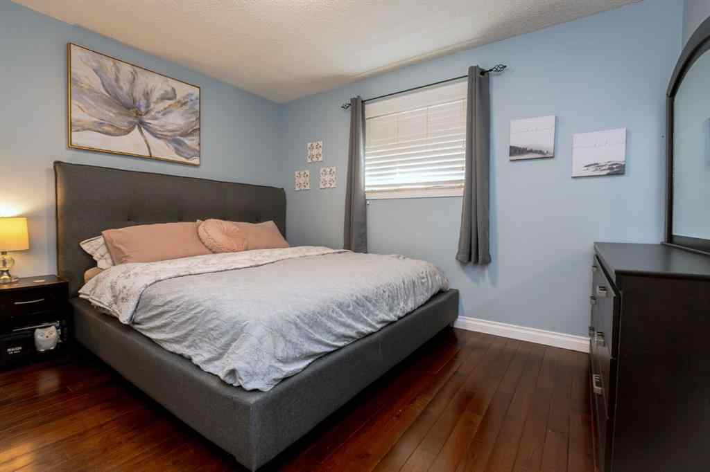 MLS® A2266152 - 8825 104 Avenue  in Ivy Lake Estates Grande Prairie, Residential