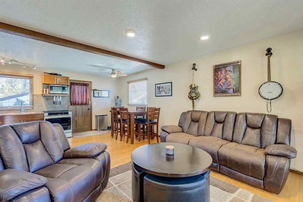 MLS® A2266156 - 150 Midcrest Crescent SE in Midnapore Calgary, Residential