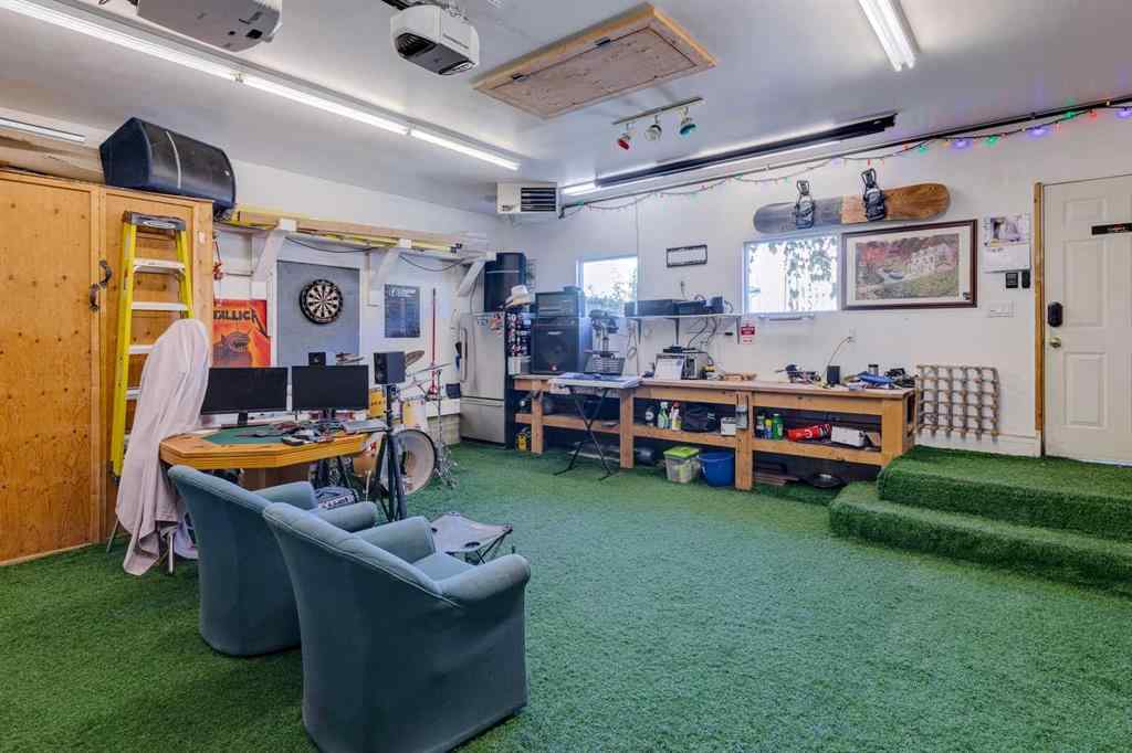 MLS® A2266156 - 150 Midcrest Crescent SE in Midnapore Calgary, Residential