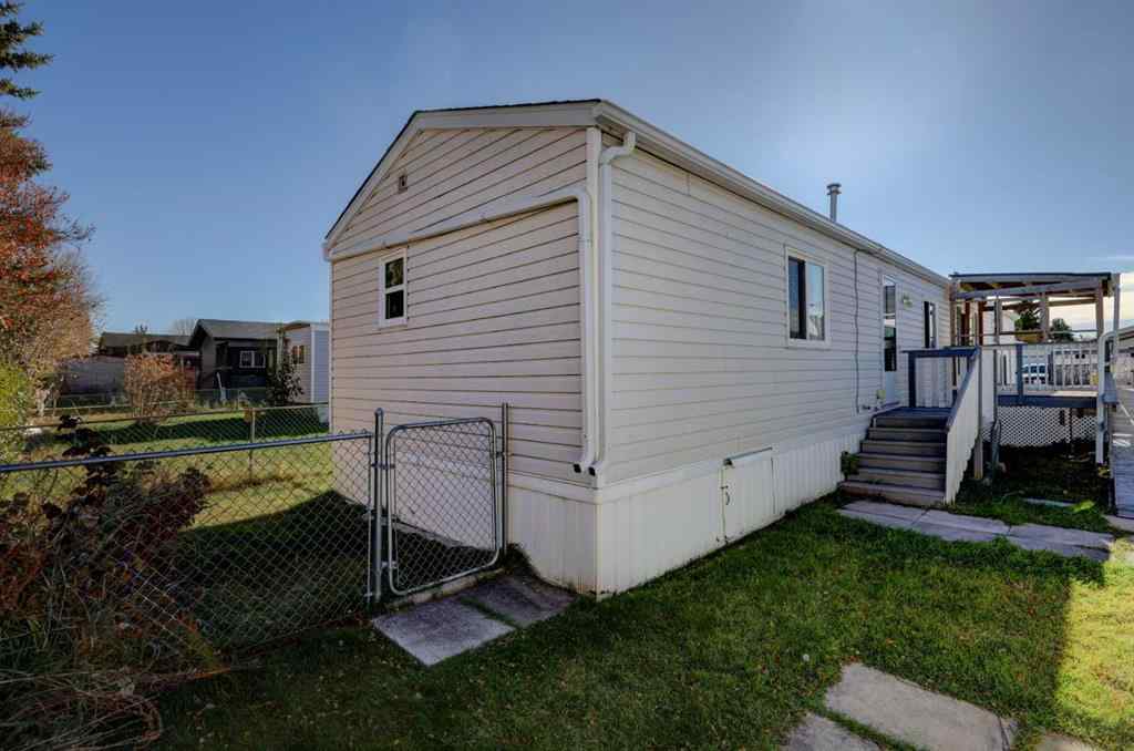 MLS® A2266163 - 818 Briarwood Road  in Brentwood_Strathmore Strathmore, Residential