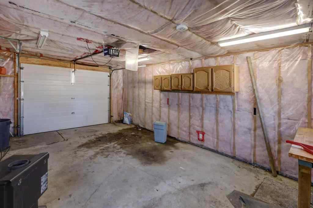 MLS® A2266163 - 818 Briarwood Road  in Brentwood_Strathmore Strathmore, Residential