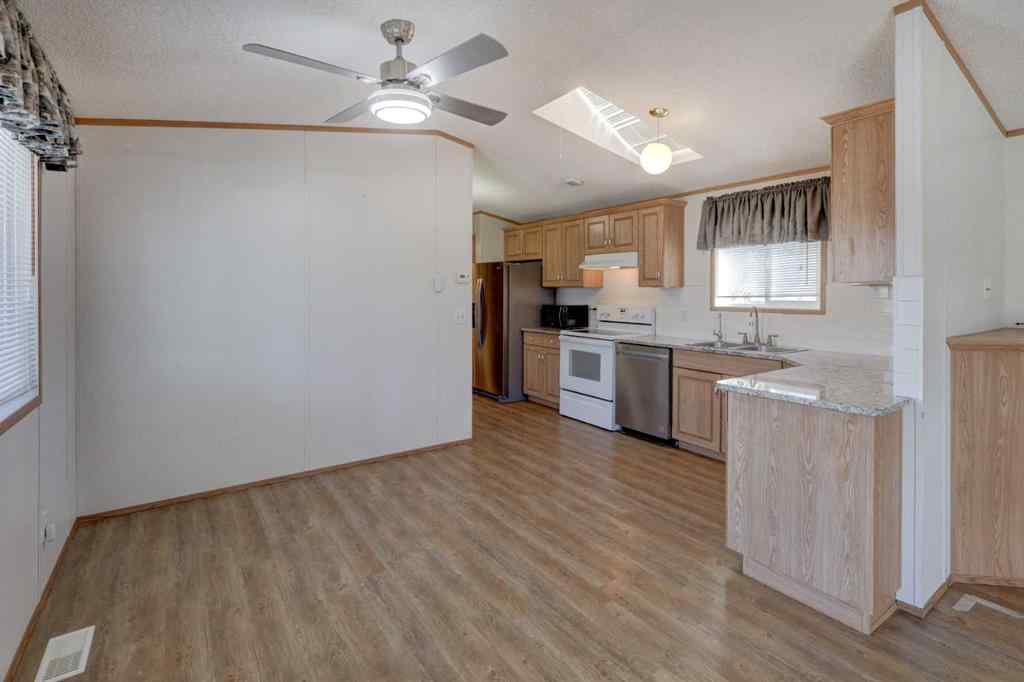 MLS® A2266163 - 818 Briarwood Road  in Brentwood_Strathmore Strathmore, Residential