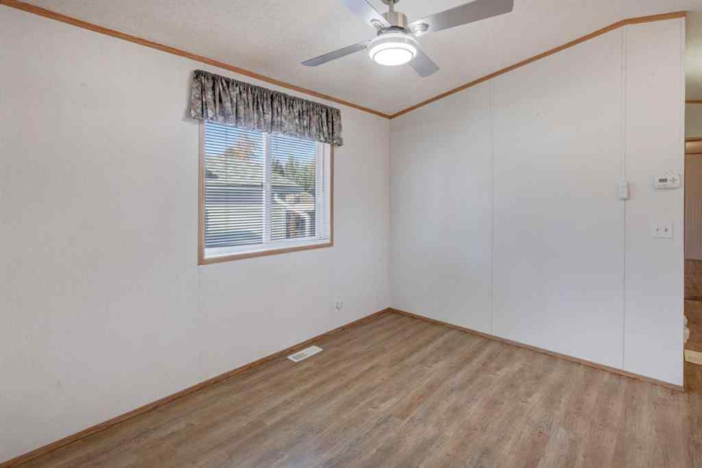 MLS® A2266163 - 818 Briarwood Road  in Brentwood_Strathmore Strathmore, Residential