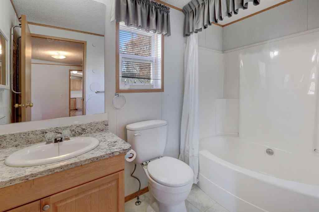 MLS® A2266163 - 818 Briarwood Road  in Brentwood_Strathmore Strathmore, Residential