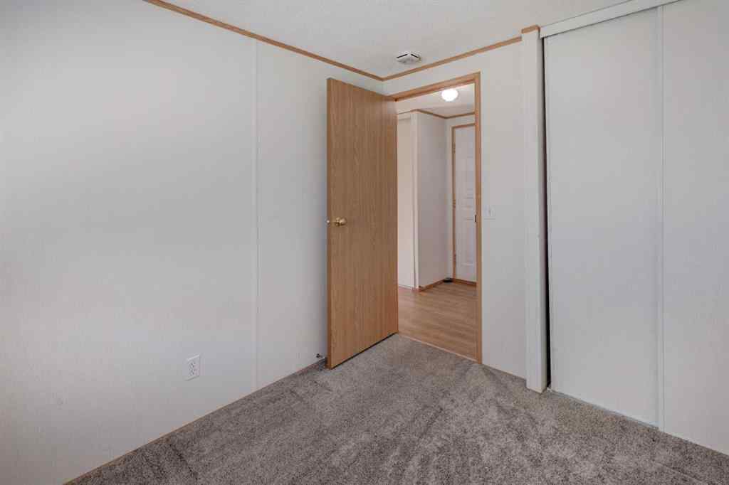 MLS® A2266163 - 818 Briarwood Road  in Brentwood_Strathmore Strathmore, Residential