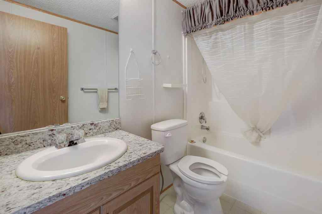 MLS® A2266163 - 818 Briarwood Road  in Brentwood_Strathmore Strathmore, Residential