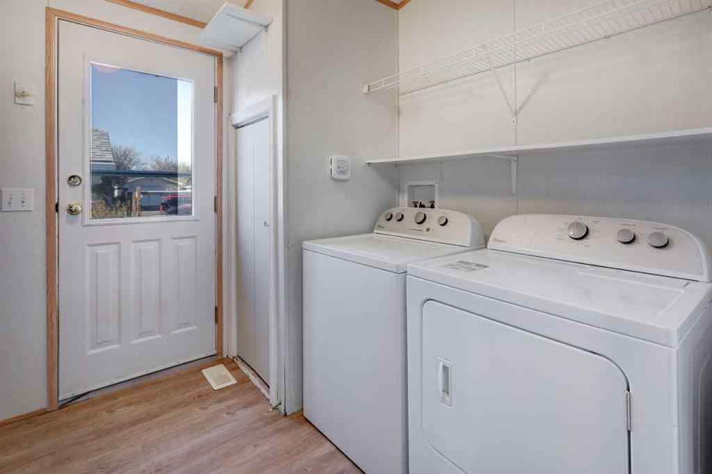 MLS® A2266163 - 818 Briarwood Road  in Brentwood_Strathmore Strathmore, Residential