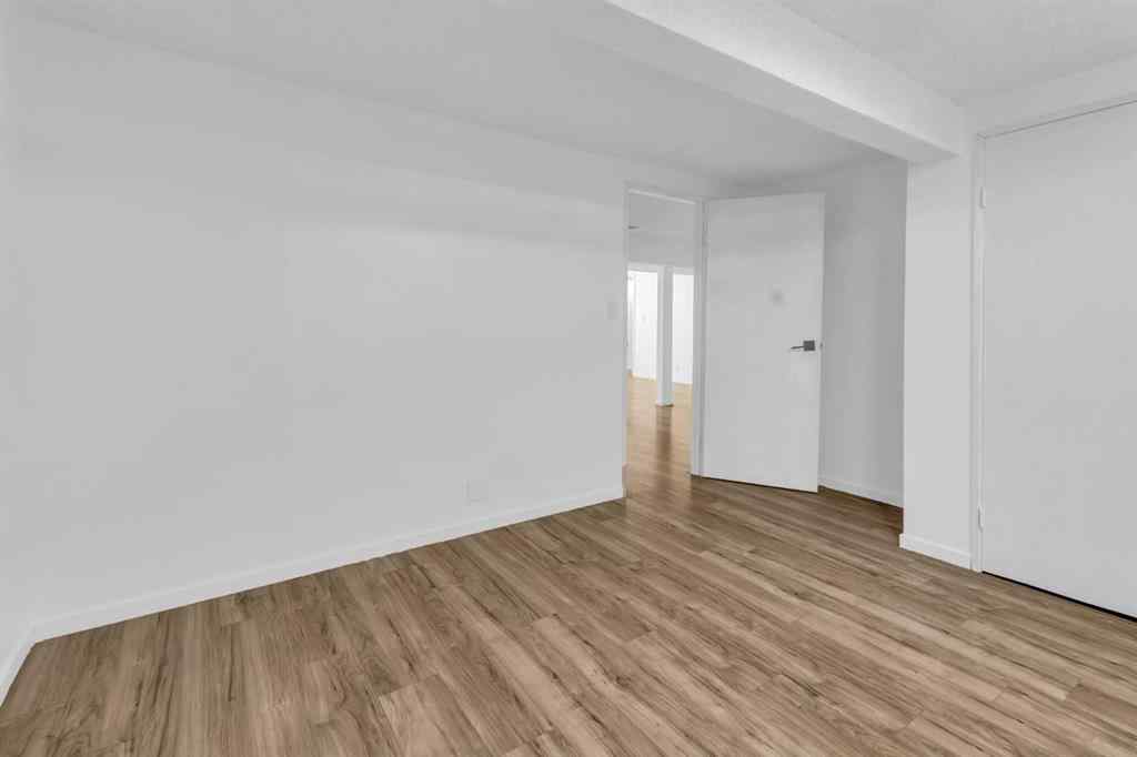 MLS® A2266165 - 10 Radcliffe Crescent SE in Albert Park/Radisson Heights Calgary, Residential