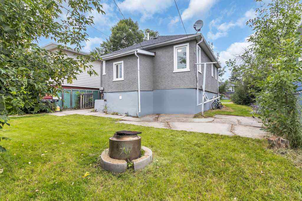 MLS® A2266167 - 1212 Bantry Street NE in Renfrew Calgary, Residential