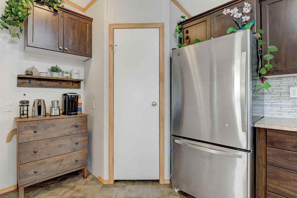 MLS® A2266170 - 11203 97 Street  in N/A Clairmont, Residential