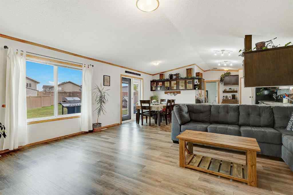 MLS® A2266170 - 11203 97 Street  in N/A Clairmont, Residential