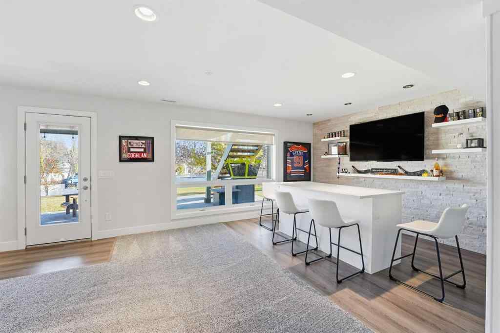 MLS® A2266171 - 137 Sceptre Court NW in Scenic Acres Calgary, Residential