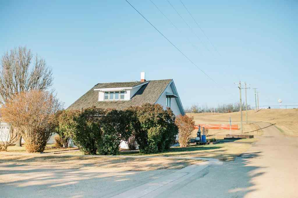 MLS® A2266174 - 221 4th Avenue S in NONE Big Valley, Residential