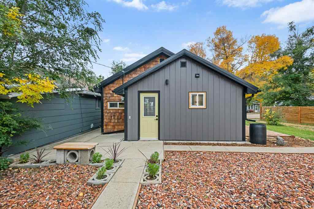 MLS® A2266180 - 260 2 Avenue  in East Coulee Drumheller, Residential