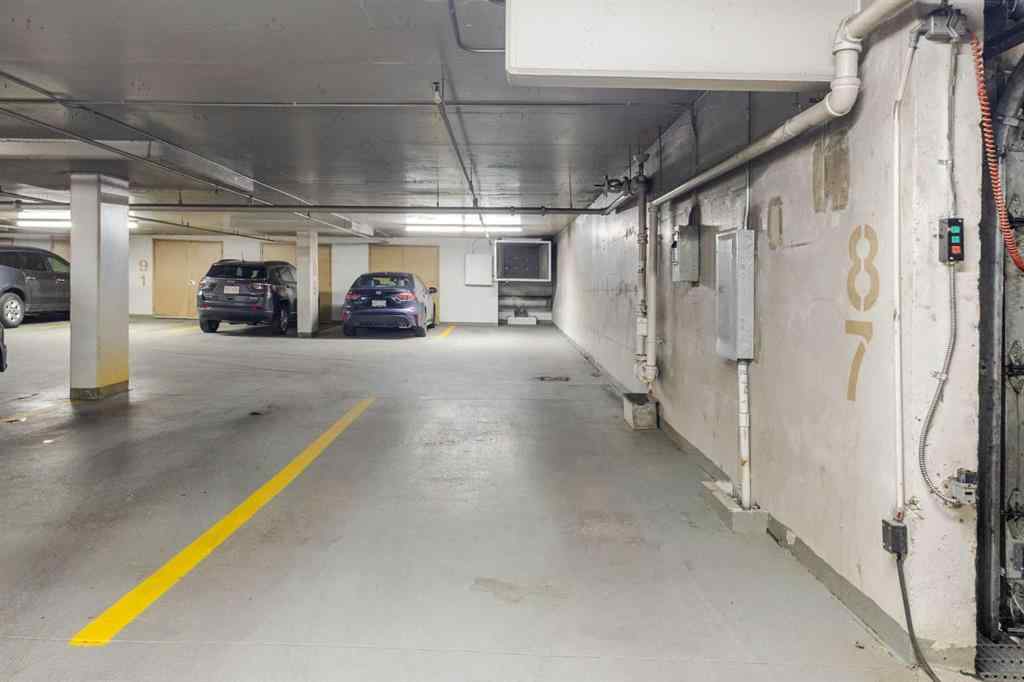 MLS® A2266186 - Unit #305 4555 Varsity Lane NW in Varsity Calgary, Residential