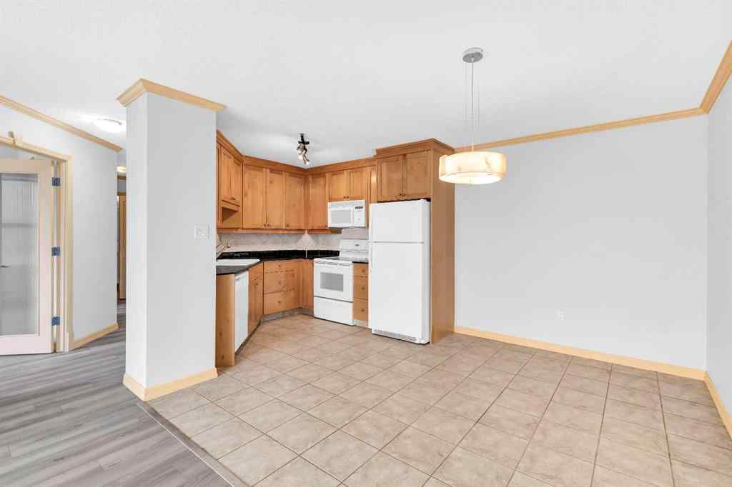 MLS® A2266186 - Unit #305 4555 Varsity Lane NW in Varsity Calgary, Residential