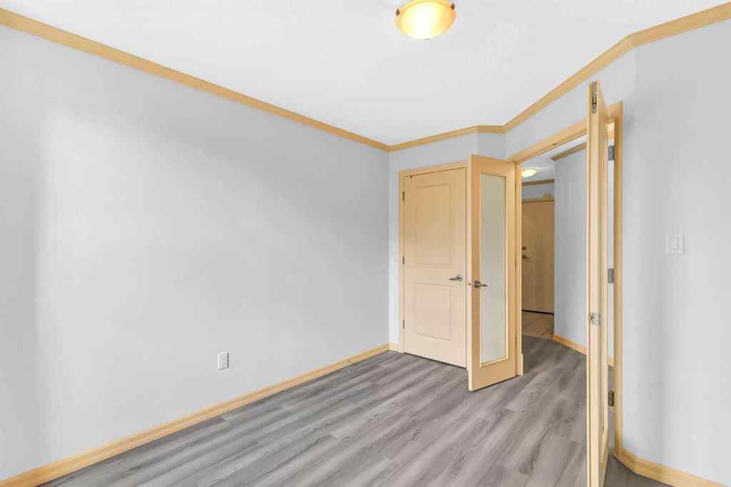 MLS® A2266186 - Unit #305 4555 Varsity Lane NW in Varsity Calgary, Residential