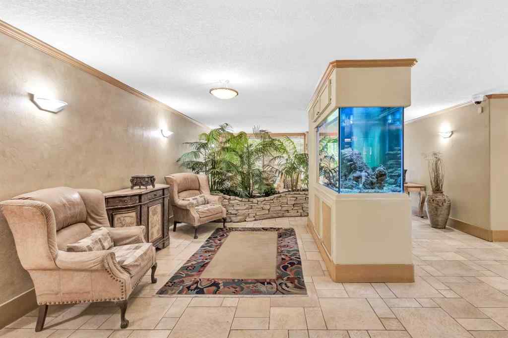 MLS® A2266186 - Unit #305 4555 Varsity Lane NW in Varsity Calgary, Residential