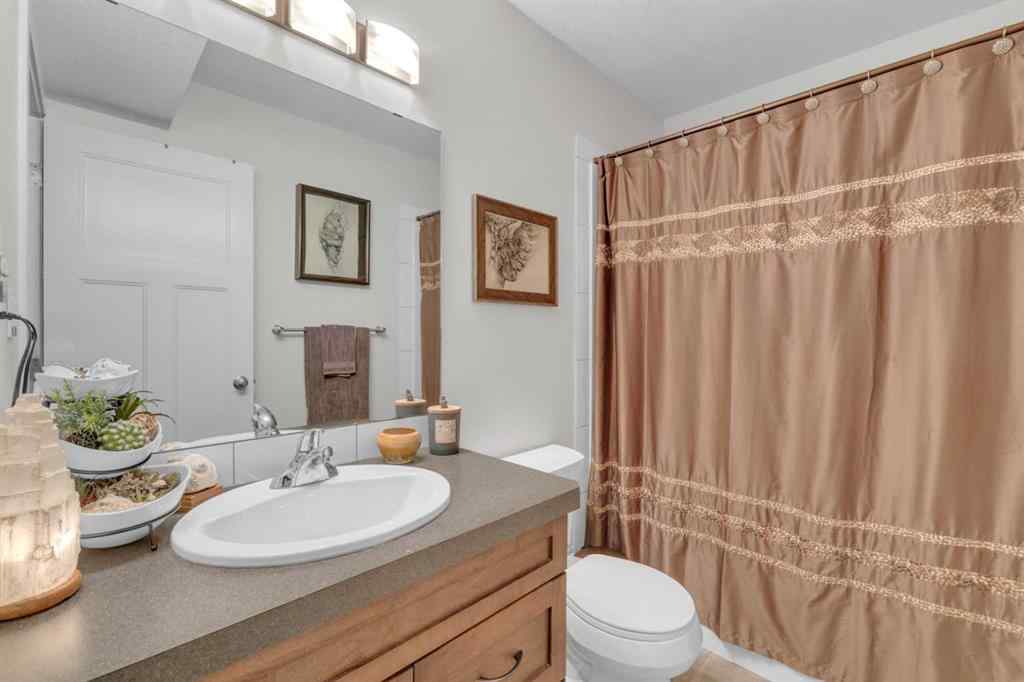 MLS® A2266190 - 148 Bowman Circle  in Beacon Hill Sylvan Lake, Residential