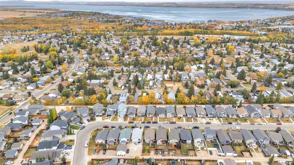 MLS® A2266190 - 148 Bowman Circle  in Beacon Hill Sylvan Lake, Residential