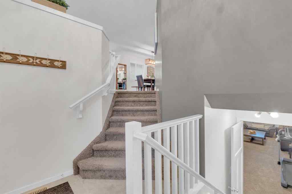 MLS® A2266190 - 148 Bowman Circle  in Beacon Hill Sylvan Lake, Residential