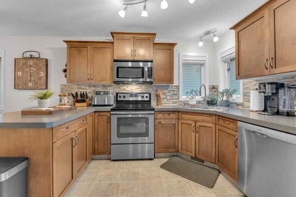 MLS® A2266190 - 148 Bowman Circle  in Beacon Hill Sylvan Lake, Residential