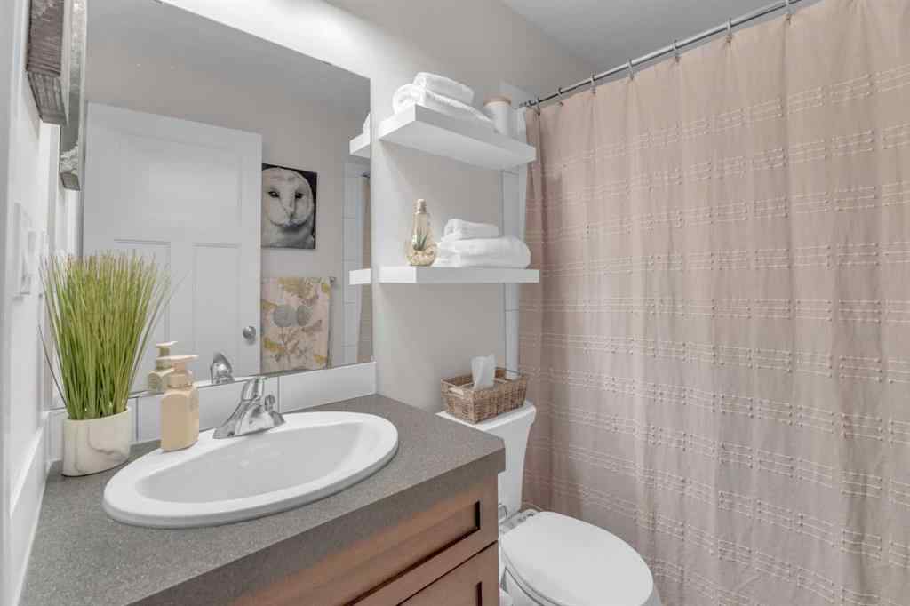 MLS® A2266190 - 148 Bowman Circle  in Beacon Hill Sylvan Lake, Residential