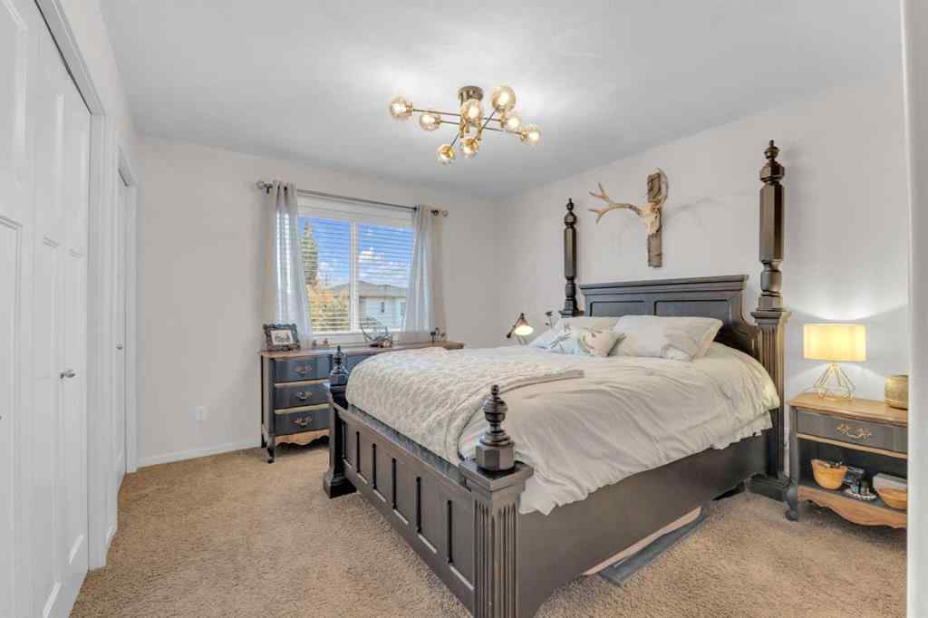 MLS® A2266190 - 148 Bowman Circle  in Beacon Hill Sylvan Lake, Residential