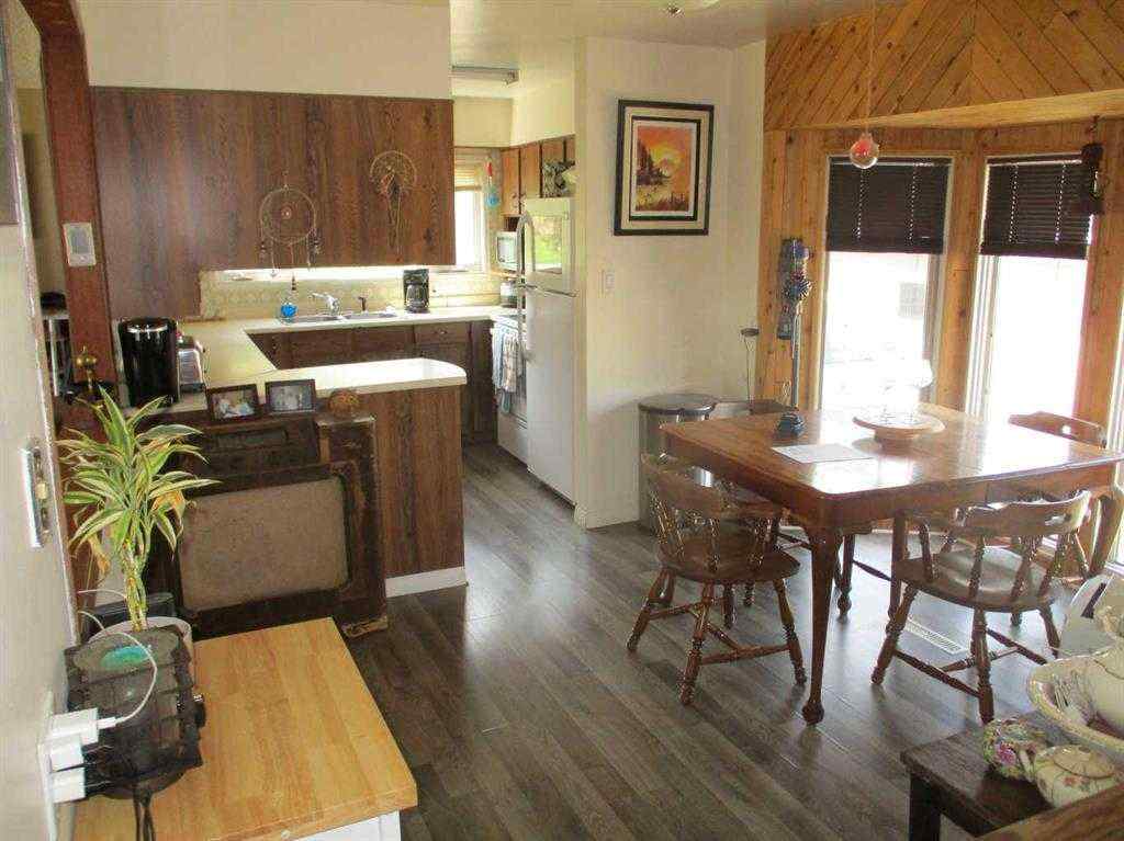 MLS® A2266194 - 200 6th Avenue SE in NONE Manning, Residential