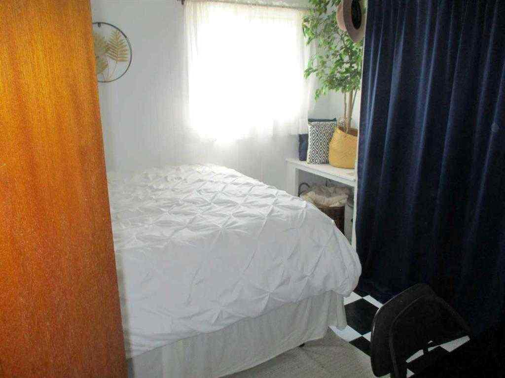 MLS® A2266194 - 200 6th Avenue SE in NONE Manning, Residential