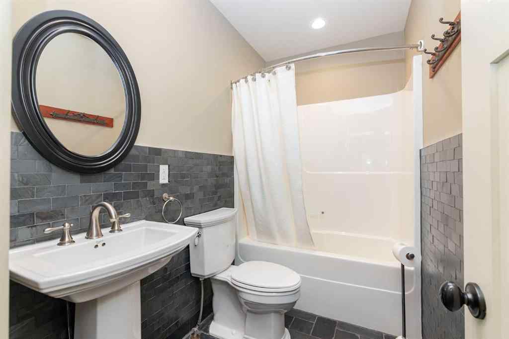 MLS® A2266195 - 244 Canal Street  in Meridian Beach Rural Ponoka County, Residential