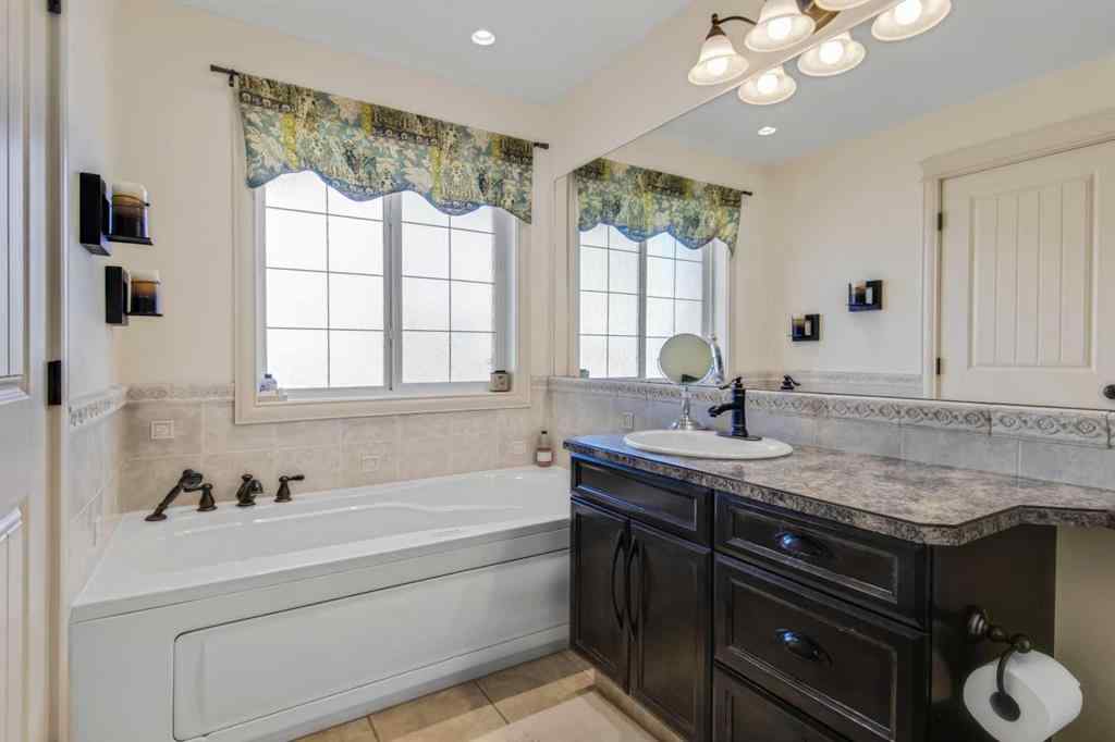 MLS® A2266201 - 3 Legacy Cove  in Lakeway Landing Sylvan Lake, Residential