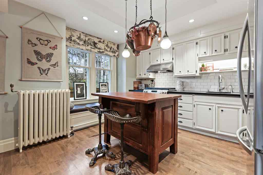 MLS® A2266203 - 1314 Shelbourne Street SW in Scarboro Calgary, Residential