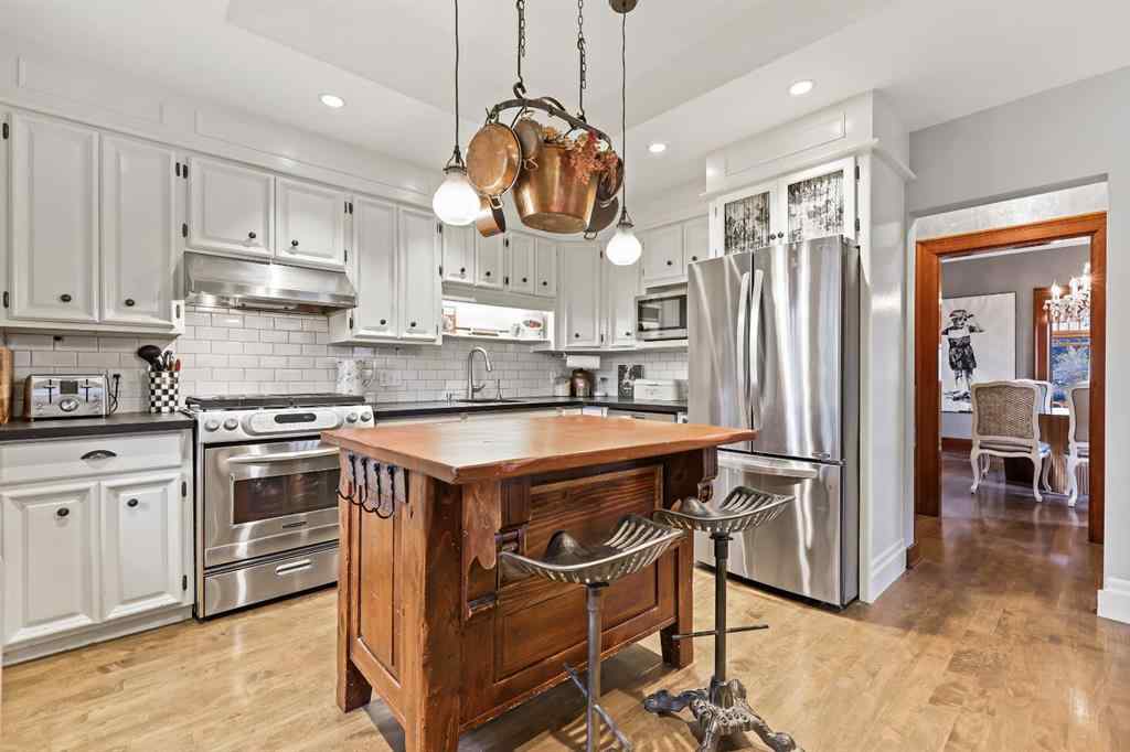 MLS® A2266203 - 1314 Shelbourne Street SW in Scarboro Calgary, Residential