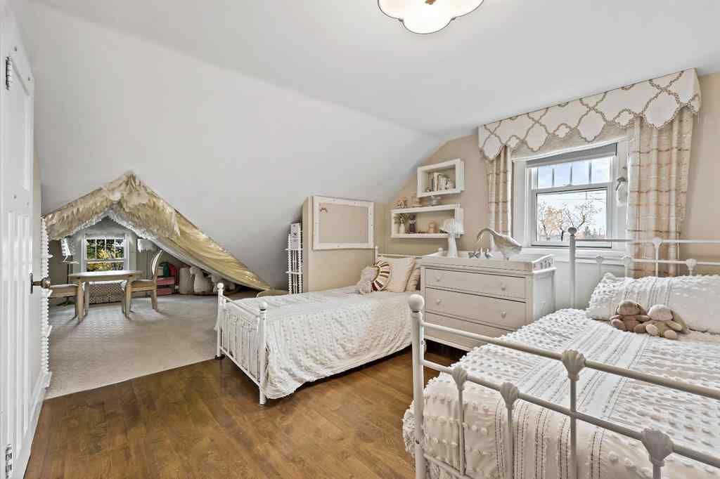 MLS® A2266203 - 1314 Shelbourne Street SW in Scarboro Calgary, Residential